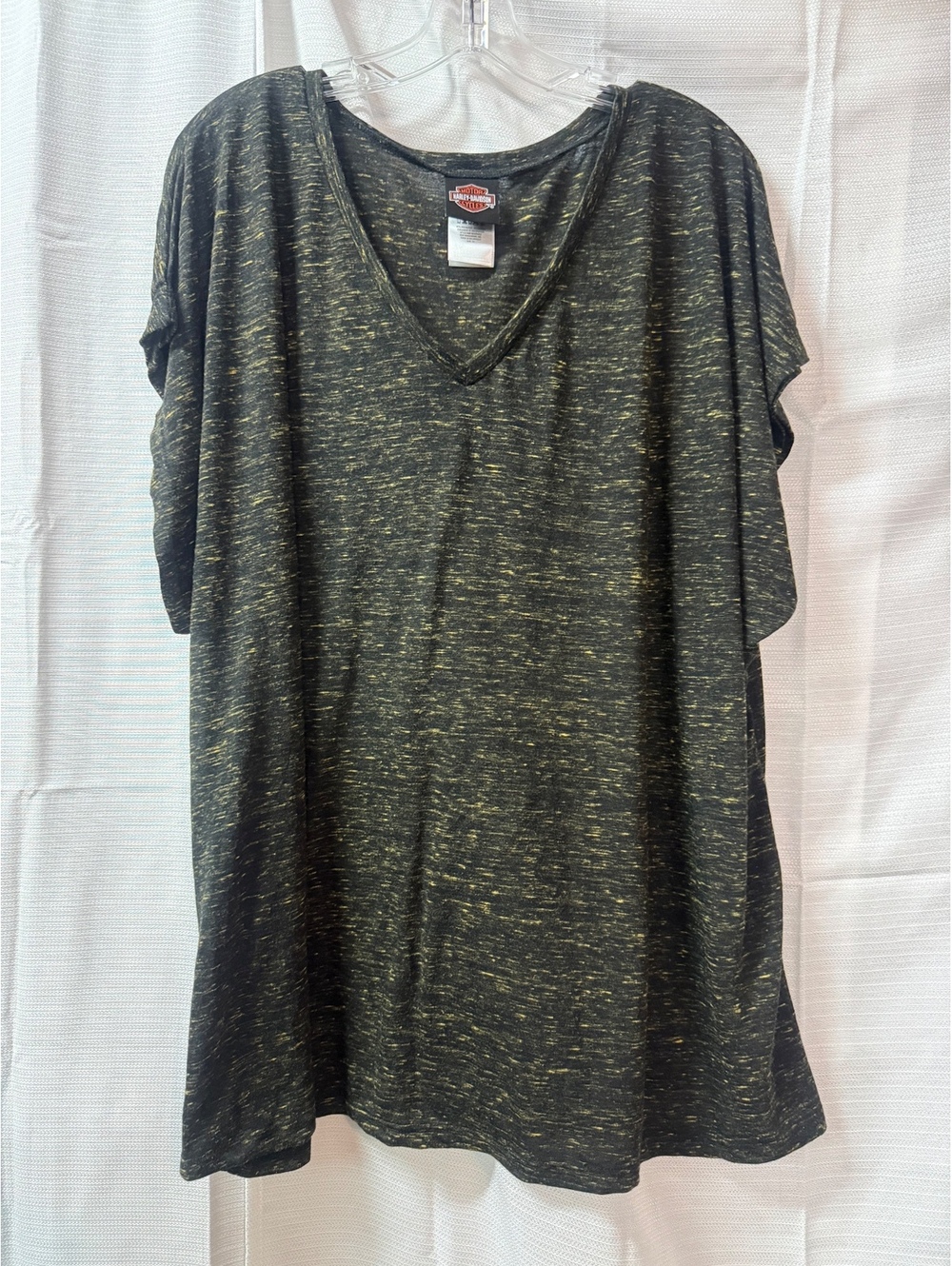 Harley-Davidson Women's Black and Yellow Speckled V-Neck T-Shirt Size 2X